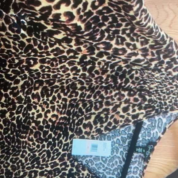 Jessica Simpson JNo Rosette leopard blouse - Picture 4 of 5